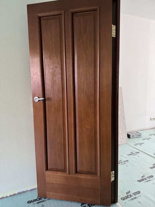 Двери деревянные