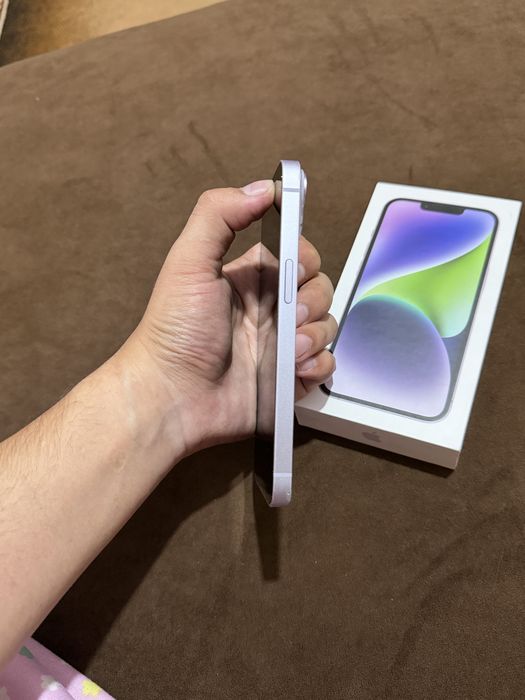 IPhone 14 Purple