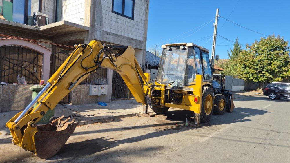 Buldoexcavator de inchiriat