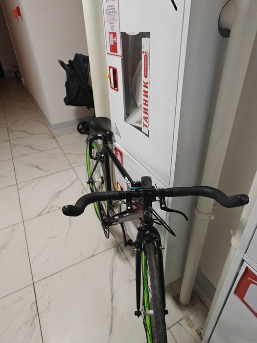 Фикс, зелёный, в нормальном состоянии