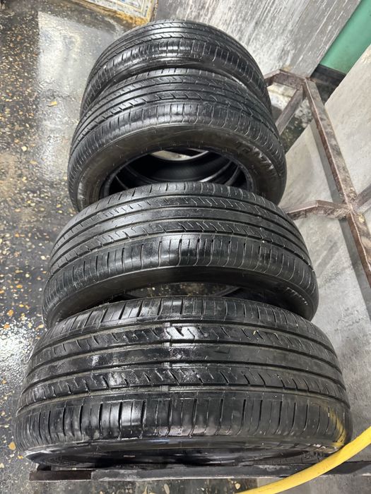 Продам покрышку Trazano