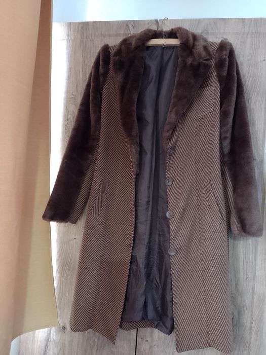 Palton elegant 100% lână