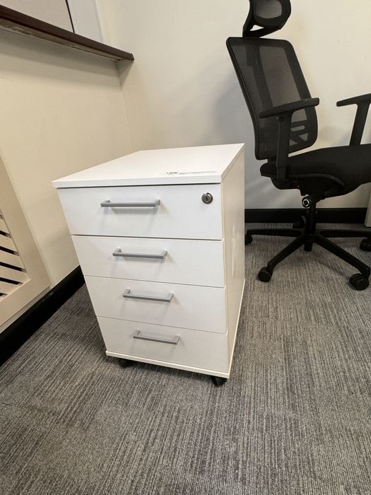 Столы офисные , НОВЫЕ