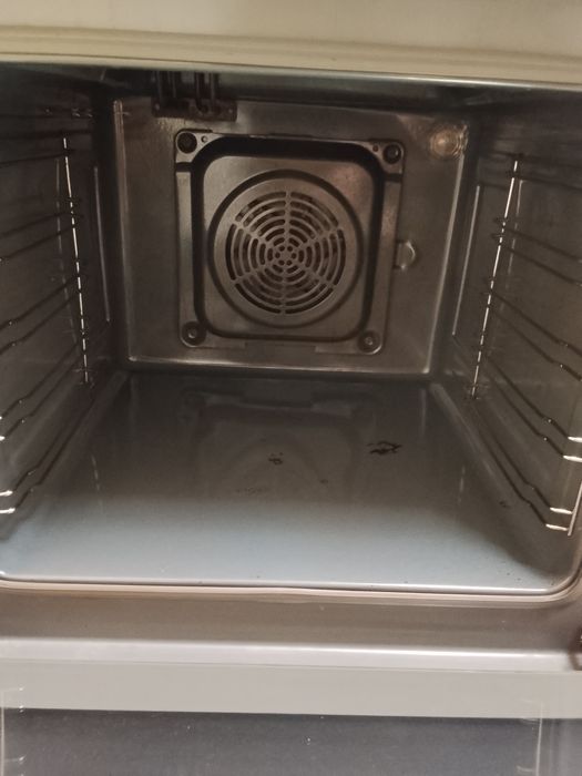 Духовка встраиваемая  HANSA 150 000