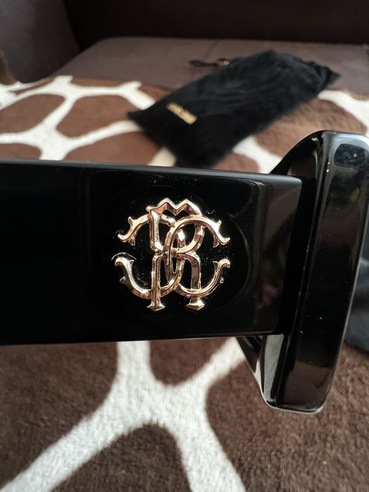 солнцезащитные очки roberto cavalli src109