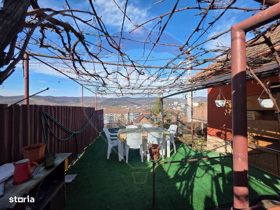 Casă tip duplex de vânzare – Vitrometan, str. Bârsei