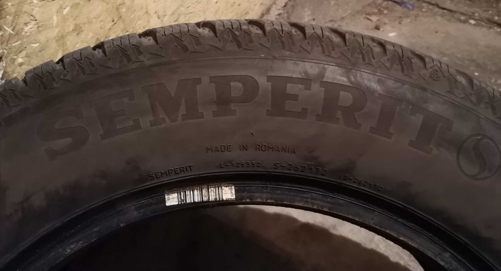 Продавам 1 брой зимна гума 185.65.15 дот 2021 Semperit
