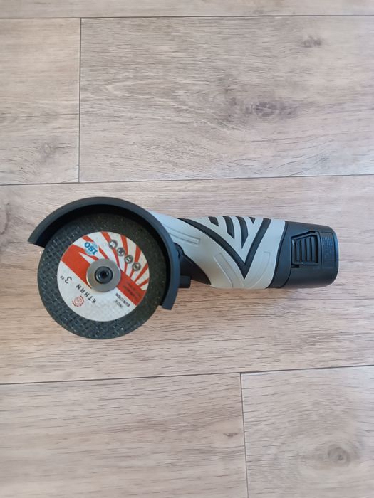 Мини болгарка.  16.8 вольт