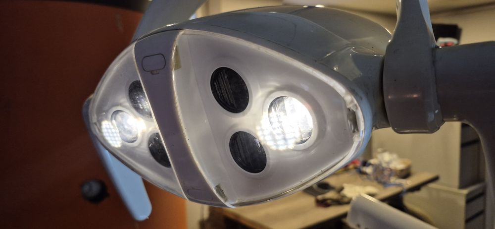 Unit dentar complet, funcțional (An fabricație 2019)
