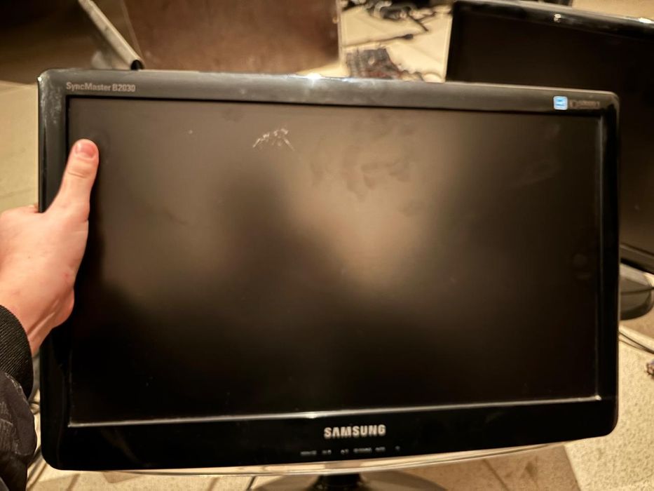 Монитор сатылат 27 штук бар