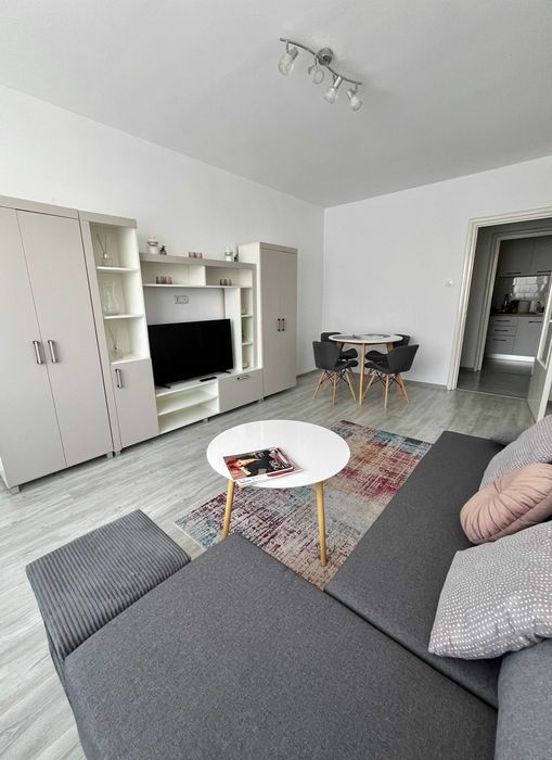 Apartament decomandat 2 camere Strand I
