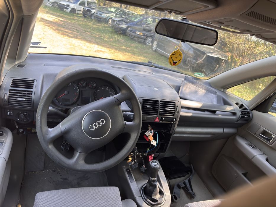 Audi A2 1.4i на части