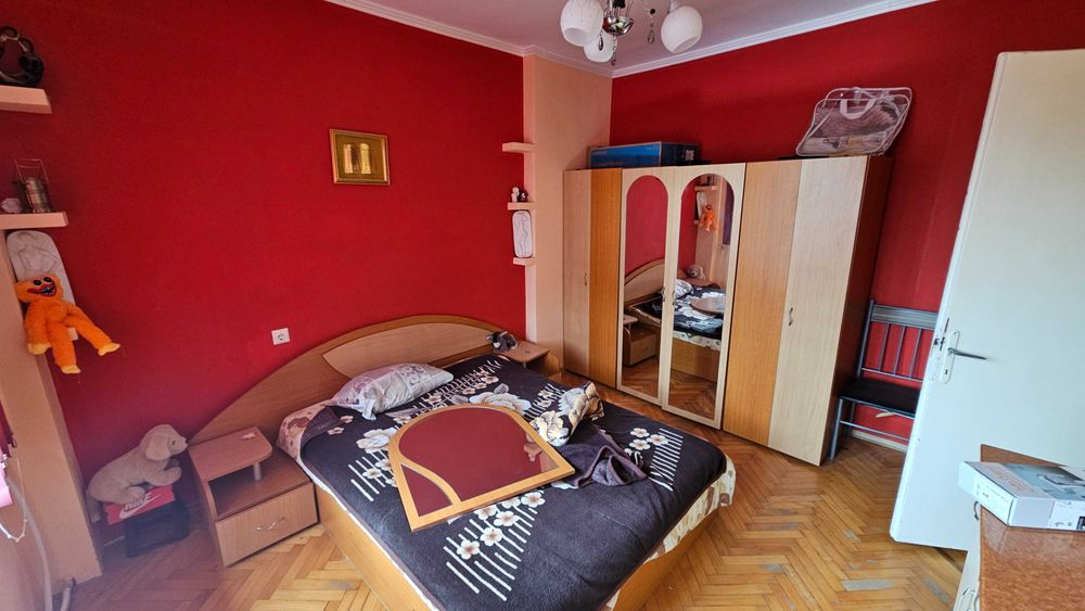 Продава се Двустаен апартамент в Разград, Възраждане - 55 кв.м за 1716 €/кв.м - Снимка #2