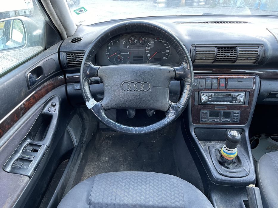 Ауди а4 1.8 125кс 1996г На Части
