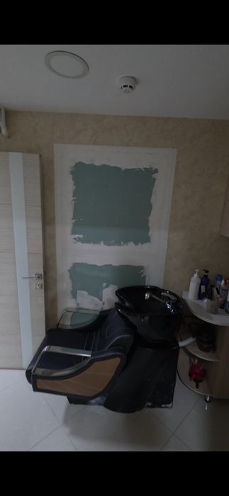 Sotiladi ayollar saloni uchun holati yaxshi