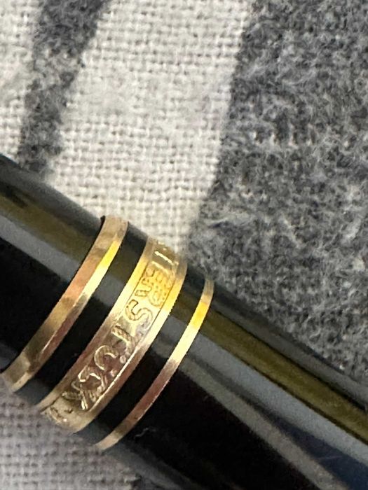 Montblanc Meisterstück Classique 165 fata spate lateral deosebit