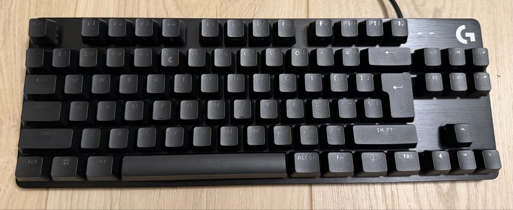 Ултра High-End Геймърски Компютър - Ryzen 9 9950X3D + RTX 5080