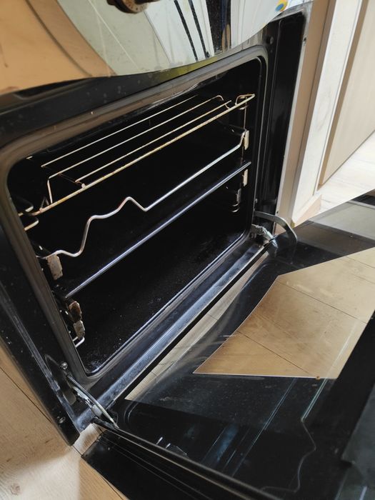 Духовой шкаф Hansa