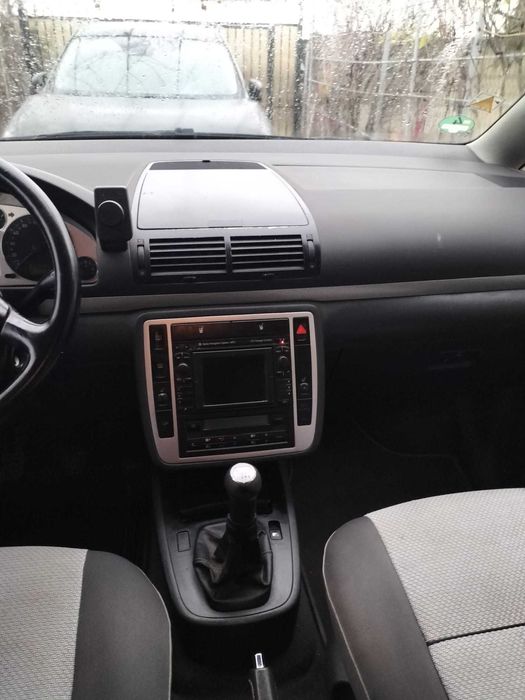 Vand Volkswagen Sharan 2006 Gri Motorina