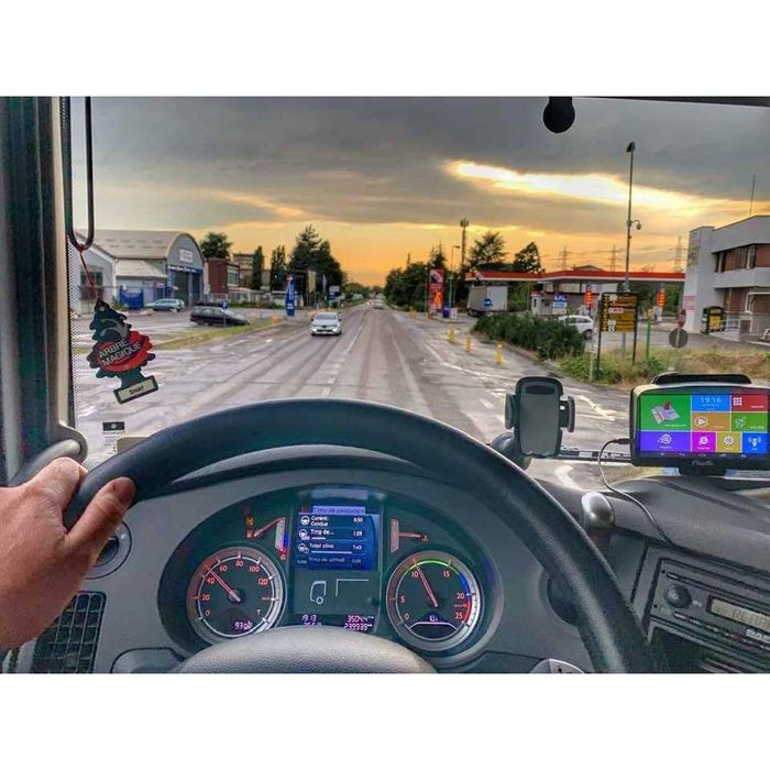 PilotOn M9 Plus 16GB, GPS Camion / TIR / 3.5 T Europa 2025