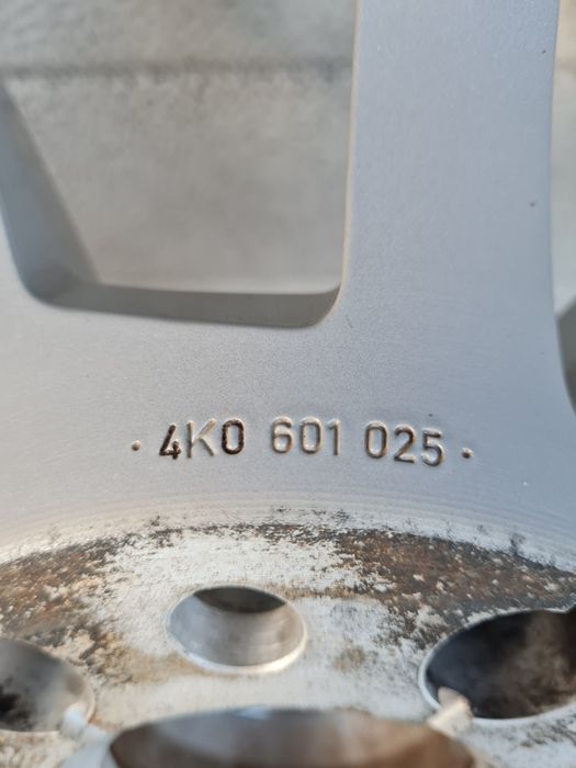 Оригинални джанти за АУДИ AUDI VW SEAT SKODA R17 5x112 ET36 7.5J