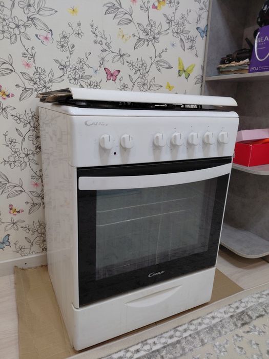 Продам газ плиту Канди.