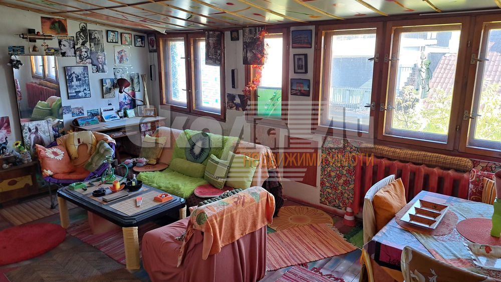 Дава се под наем Ателие в София, Център - 46 кв.м за 300 € - Снимка #4