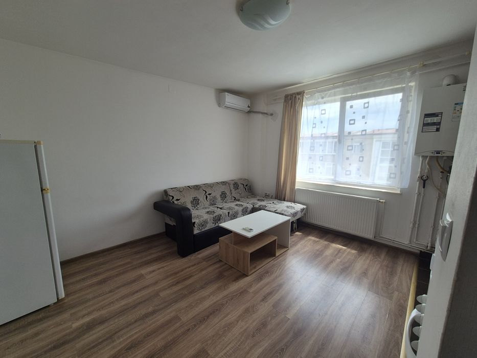 Apartament de vânzare – 1 cameră, zona Gojdu