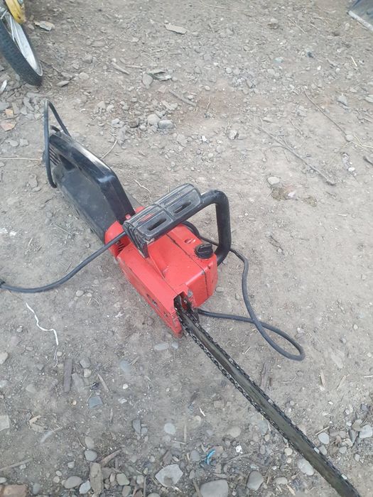 Vând drujba electrică italiană