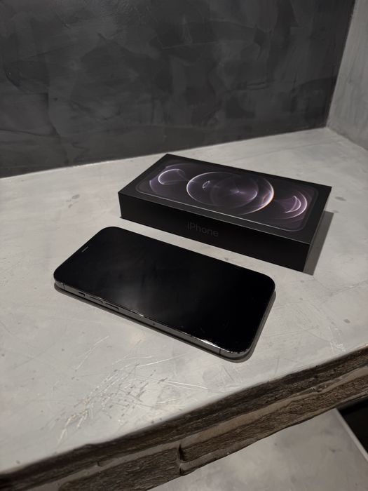 Перфектен Iphone 12 Pro Max 256 GB Graphite
