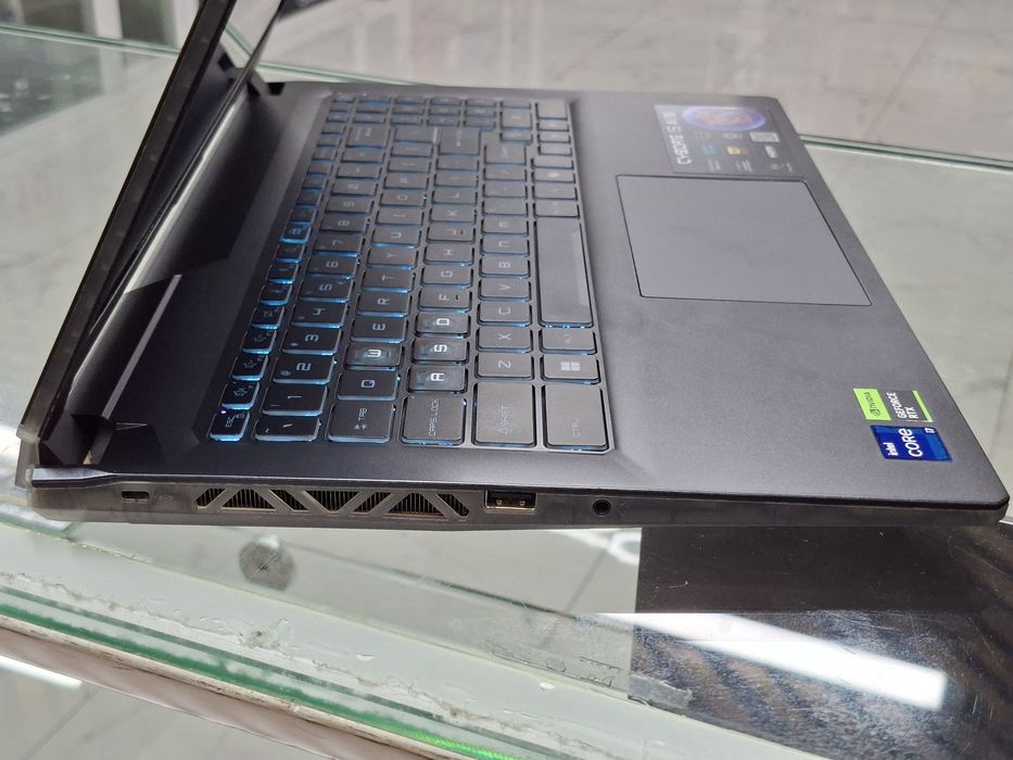 Msi cyborg сотилади