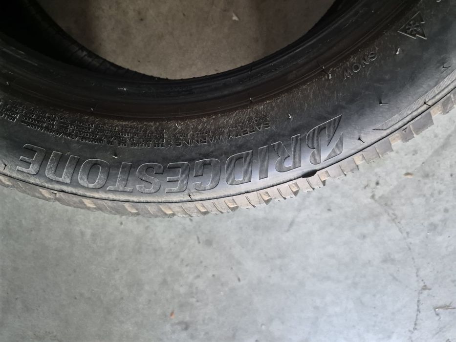 4 anvelope iarna Bridgestone 205 55 16 stare buna