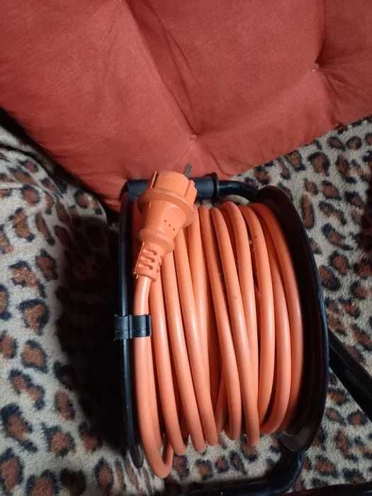 Nou,Derulator BACHMANN,Rola Tambur,4 Prize,25 m,3x2,5 mmp,intrerupator