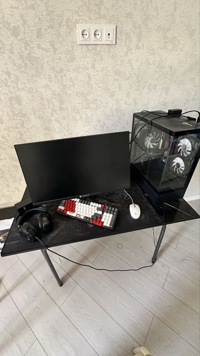 Продается пк + аксессуары 800$