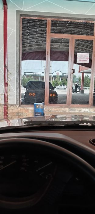 Bmw e34 525 sotiladi