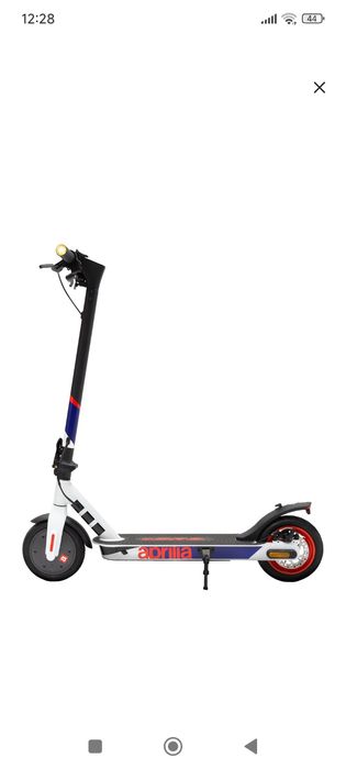 Trotineta Aprilia srz