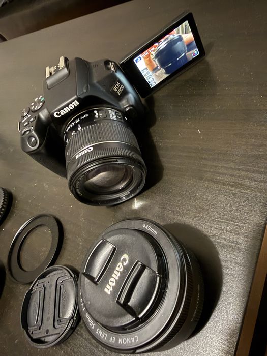 Canon EOS 250D + Kit Complet
