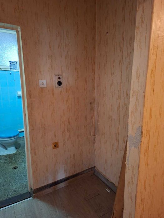 Продава се Двустаен апартамент в Търговище, Център - 68 кв.м за 612 €/кв.м - Снимка #4