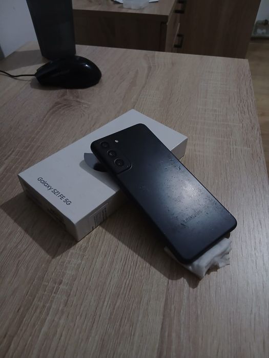 Samsung s21 fe 256/8 цена:75000