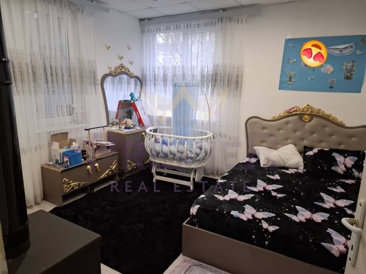 Продава се Тристаен апартамент в Вълчи дол - 85 кв.м за 454 €/кв.м - Снимка #9