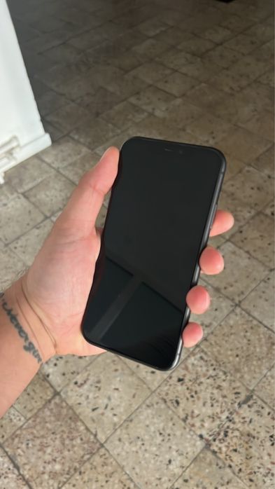 iPhone 11 64GB // Neverlocked // impecabil