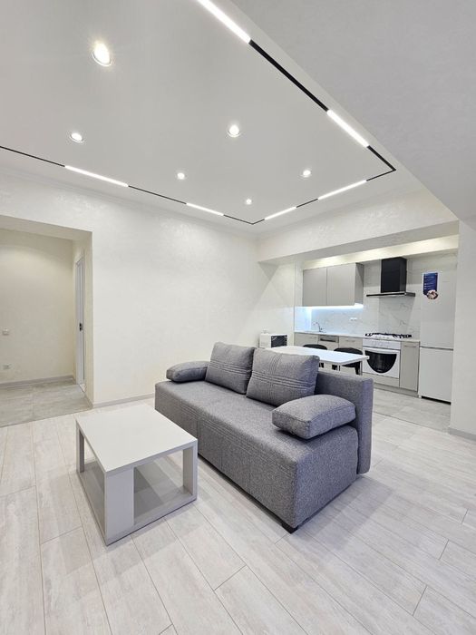 Аренда. М. Ойбек. 2-комн
Посольство Кореи 
2/6/9, 65 м2