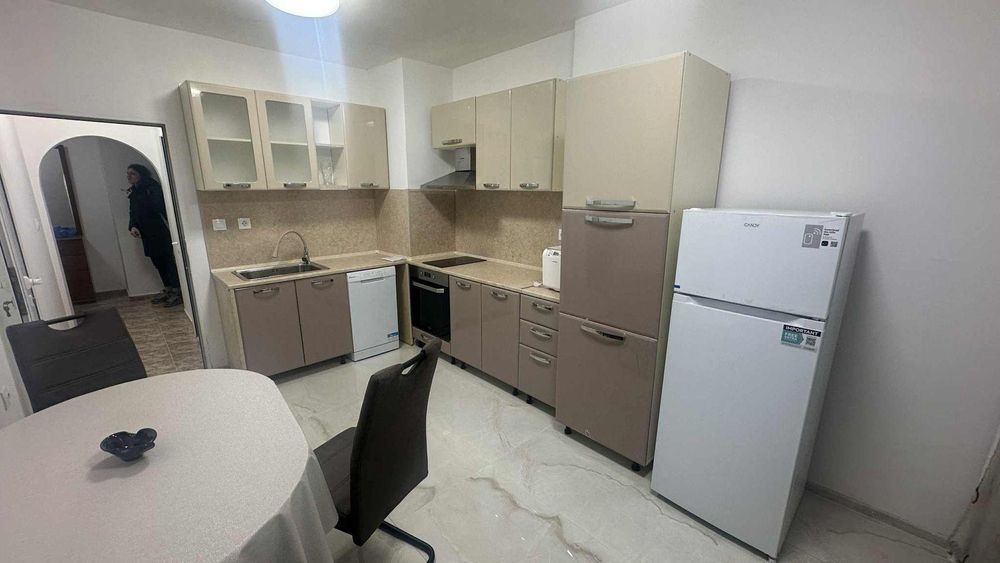 Тристаен апартамент под наем в ж.к. Разсадника, 2212721