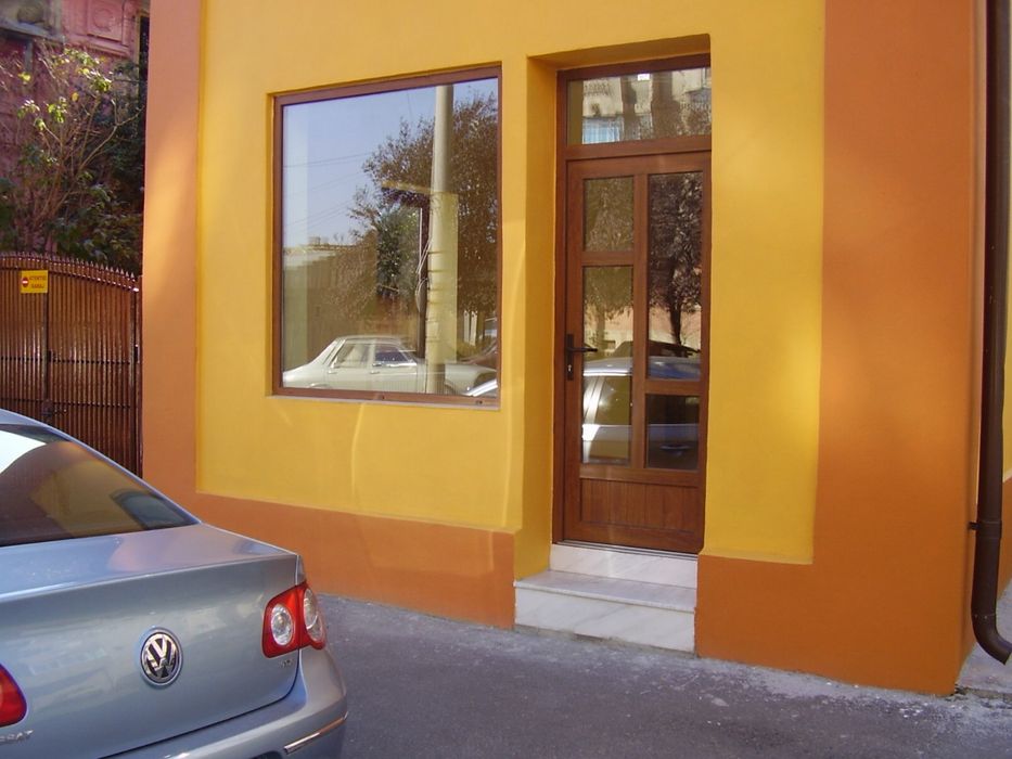 Spatiu comercial stradal