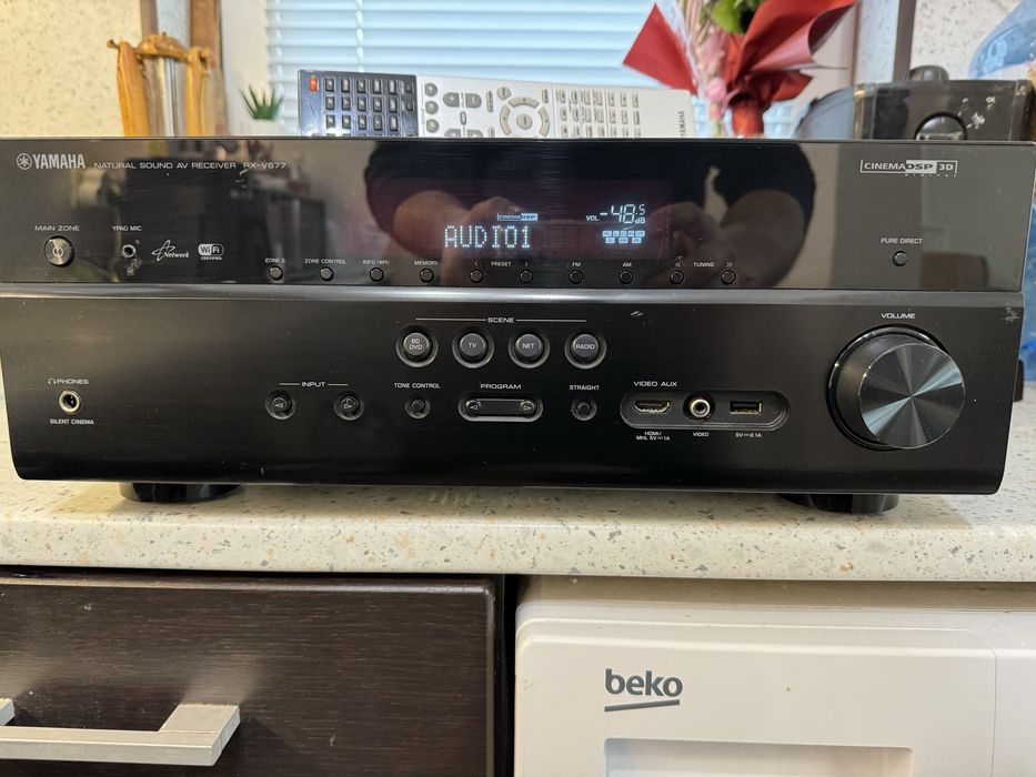 Yamaha RX-V677 resiver Wi-Fi