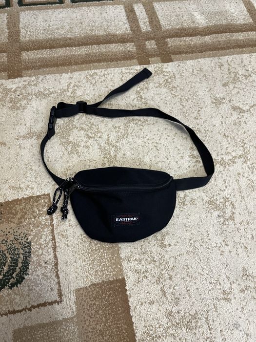 Eastpak бананка