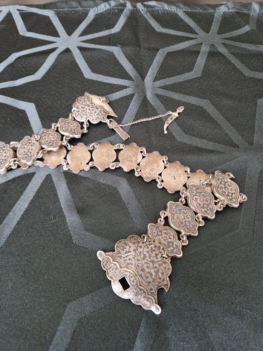 Страхотен антикварен руски кавказки сребърен колан с ниело