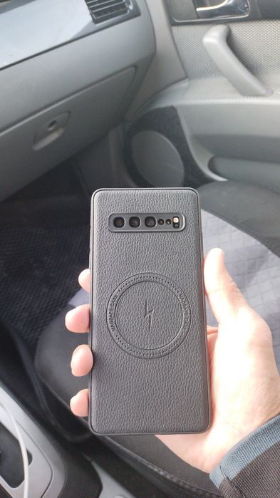Самсунг S10 plus