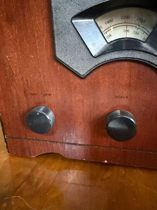 Radio vintage lem