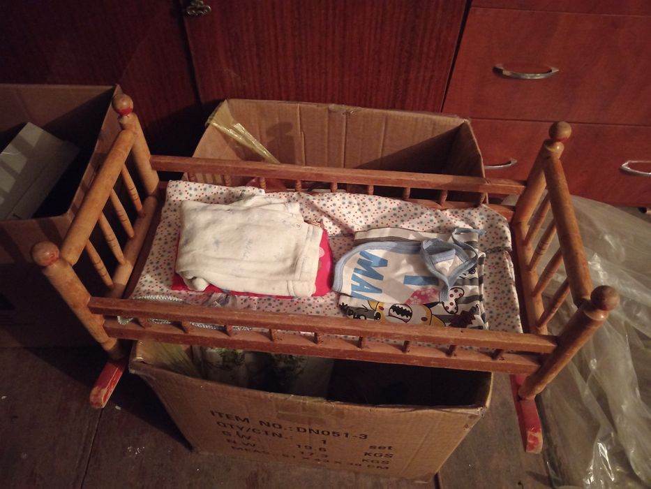 Продам кроватку игрушечную